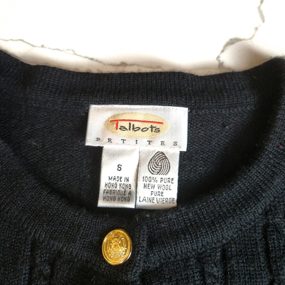 VINTAGE Talbots Petites Women's 100% Pure Wool Cable Knit Gold Button Cardigan - Picture 9 of 11